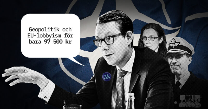 Tobias Billström, Michael Bydén och Cecilia Malmström framför Nato-flagga