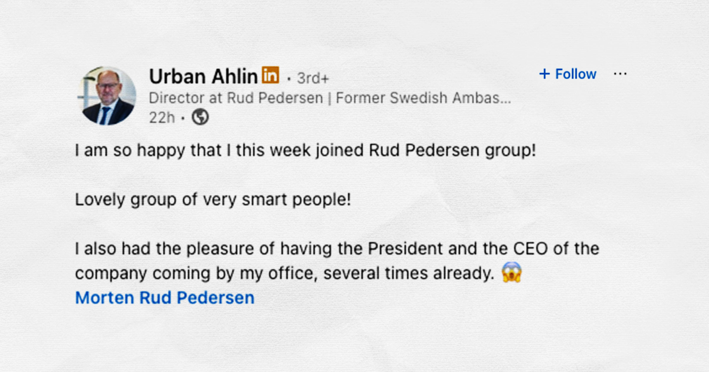 Urban Ahlin gör reklam för sig själv på Linkedin